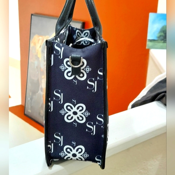 Sassy Jones Bespoke Tote - Picture 10 of 12